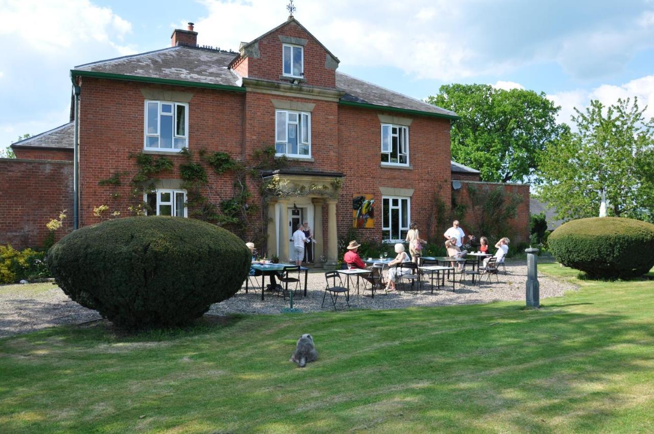 Mid Wales Arts B&B Caersws Exterior photo